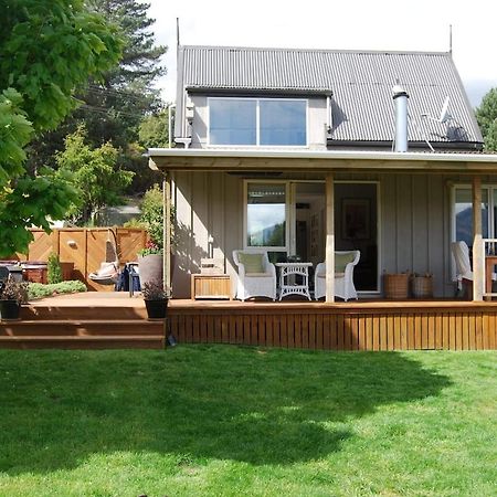 Private Cottage With Spa And Amazing Lake Views Closeburn Екстериор снимка
